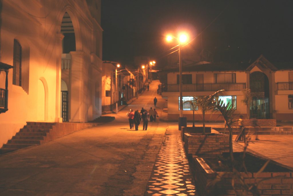 Iluminación Vías y Espacios Públicos, Gutiérrez-Condinamarca, 2010